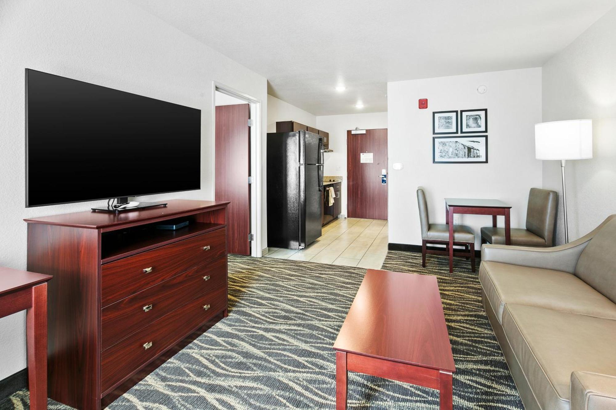 Cobblestone Hotel & Suites - Wickenburg Exterior photo