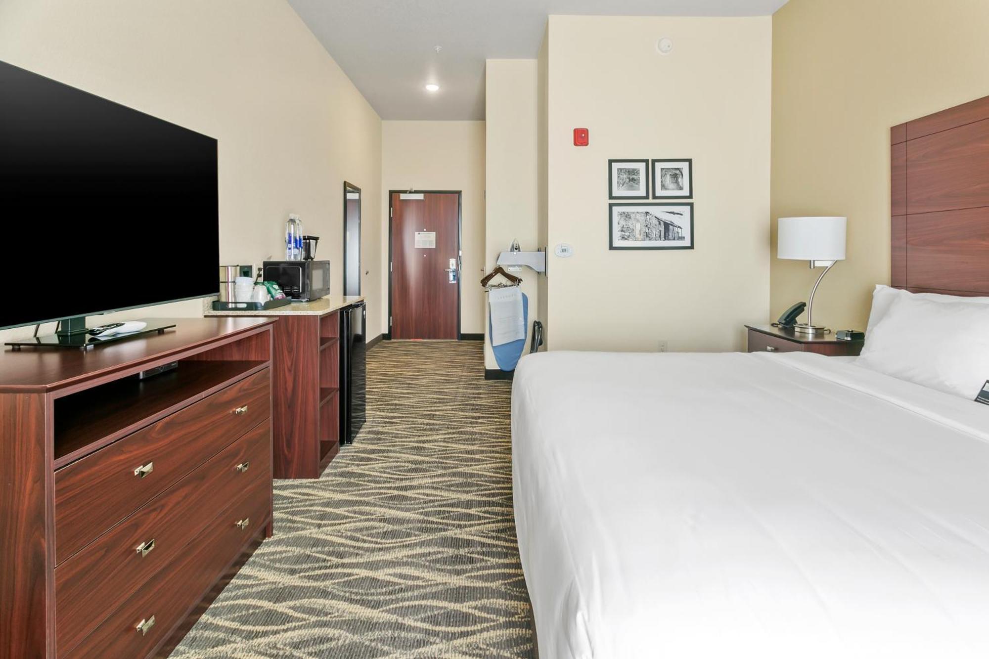 Cobblestone Hotel & Suites - Wickenburg Exterior photo